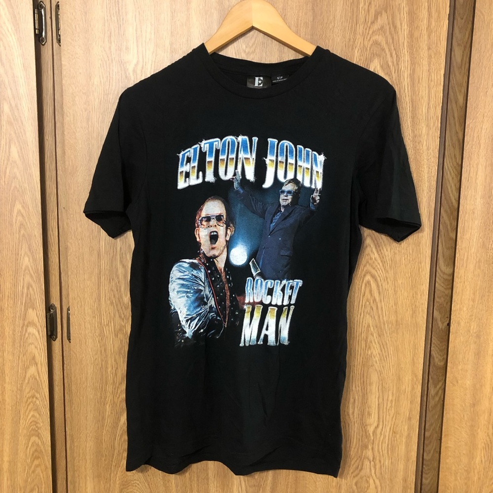 Hot Topic Elton John Rocket Man Graphic Tee